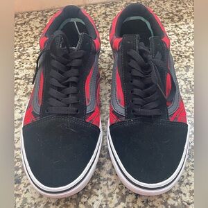 Vans Men's Black and Red Sneakers